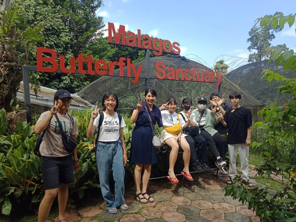 マラゴスバタフライサンクチュアリでの記念撮影