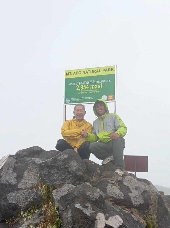 フィリピンの大自然を満喫！最高峰アポ山（2,954m）登頂 2泊3日の旅（往復送迎付き）