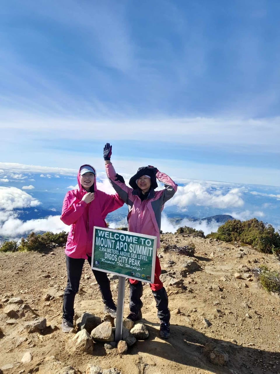 フィリピンの大自然を満喫！最高峰アポ山（2,954m）登頂 2泊3日の旅（往復送迎付き）